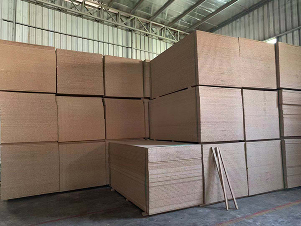 刨花板成品仓库